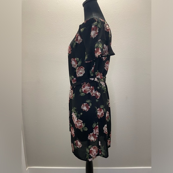 Guess Black Floral Dress Size S - Picture 2 of 5